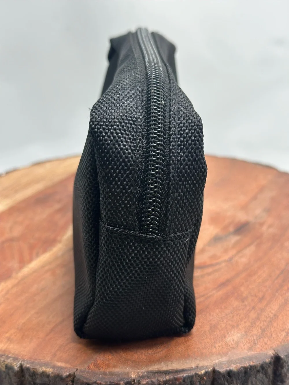 Tumi sleek black